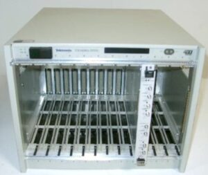Tektronix VX1420A VXIbus Mainframe, C-Size, 13-Slot w/ IU/2R