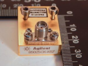 HP/Agilent 85025CK Waveguide Detector Adapter, 50 - 75 GHz Includes Option K57