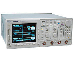 Tektronix TDS540B Oscilloscope, 500 MHz, 4-Channel with Option 05, 13, 1F, 2F, 1M