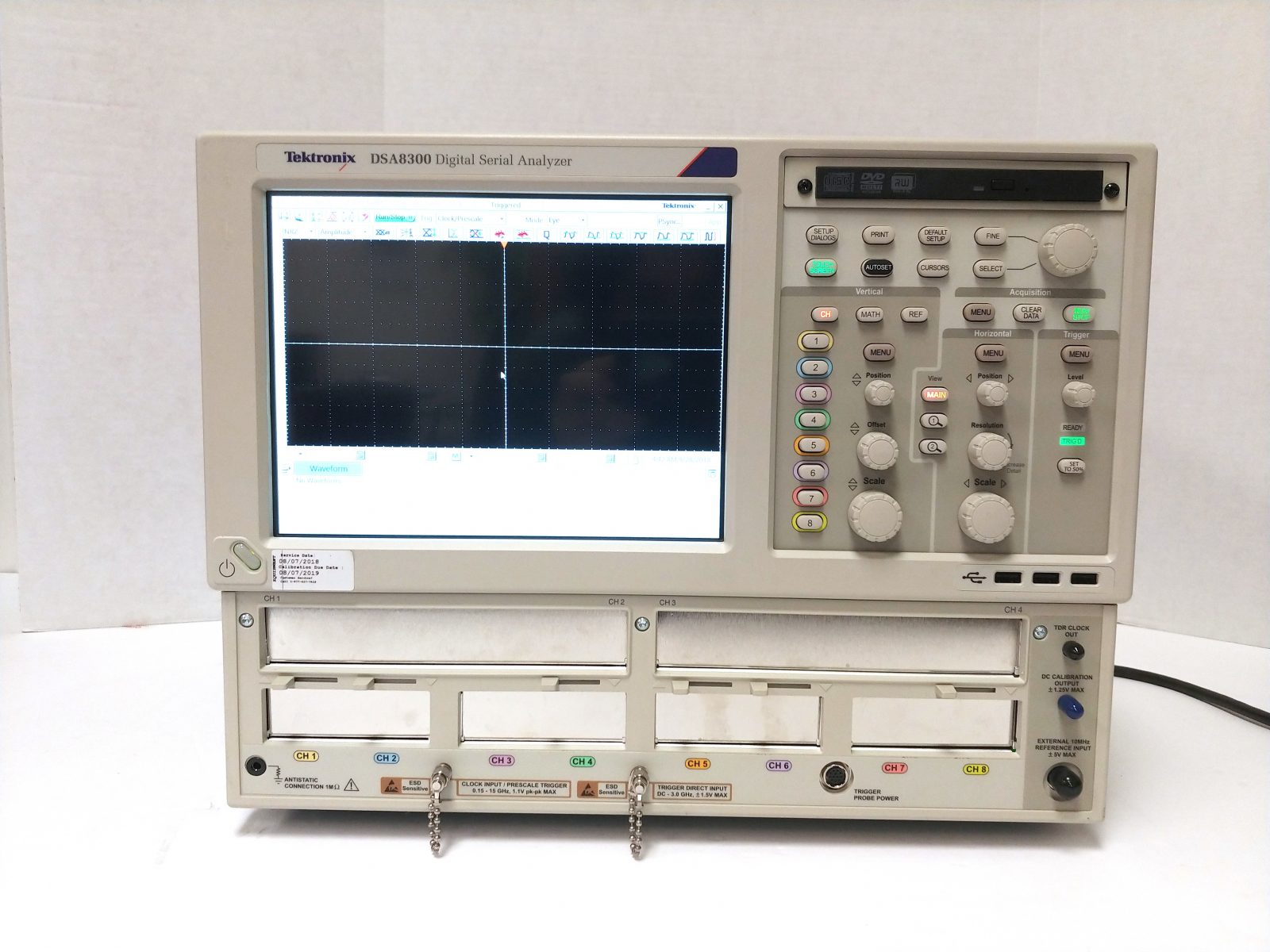 Tektronix DSA8300 Digital Serial Analyzer Sampling Oscilloscope