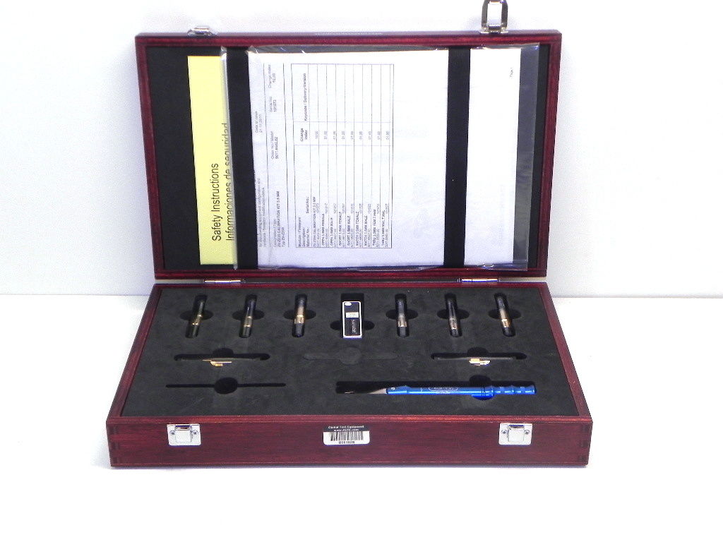 Rohde & Schwarz ZV-Z235 Calibration Kit, 0 Hz – 26.5 GHz, 3.5 mm