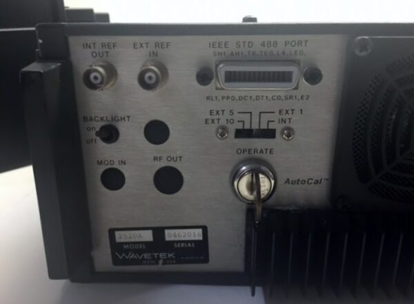 Wavetek (Giga-Tronics) 2520A Microwave Synthesizer