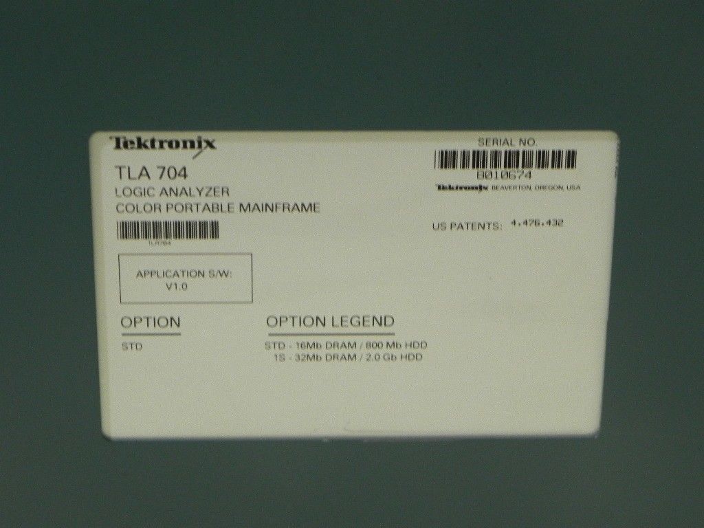 Tektronix TLA704 Logic Analyzer Mainframe, 200 MHz, up to 2 GHz