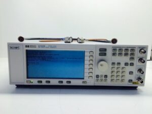 HP/Agilent E4400B ESG SIgnal Generator  250KHz-1GHz plus two cables