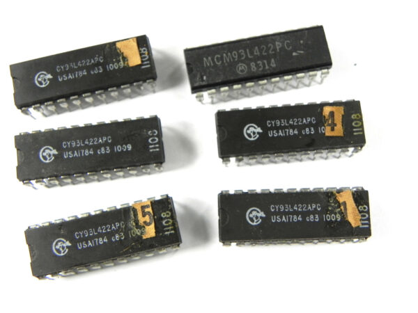 Cypress 93L422 TTL ISOPLANAR MEMORY Lot of 6