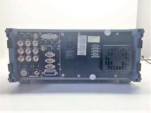 Rohde & Schwarz SMIQ04B Signal Generator with Options B11/B12(X2)/B20/B45/B47/B48