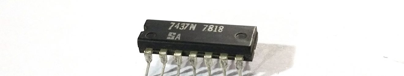 Tektronix 0156-0150-02 7437, TTL, Quad, 2-input, NAND Buffer
