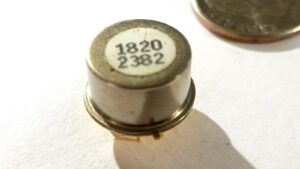 HP/Agilent 1820-2382 Non-linear Resistors