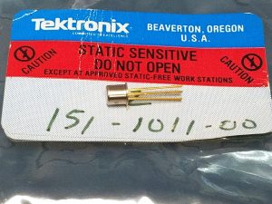 Tektronix 151-1011-00 Transistor,PNP, SI,