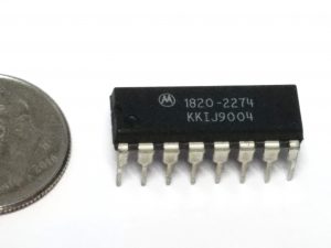 Keysight 1820-2274 IC Interphase Driver QUAD bipolar 16 DIP