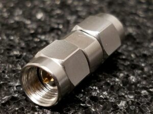 Anoison PA2525A 3.5mm to 3.5mm audio adapter for test and measurement tools.