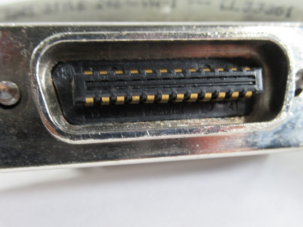 AMP 553577-4 (2)