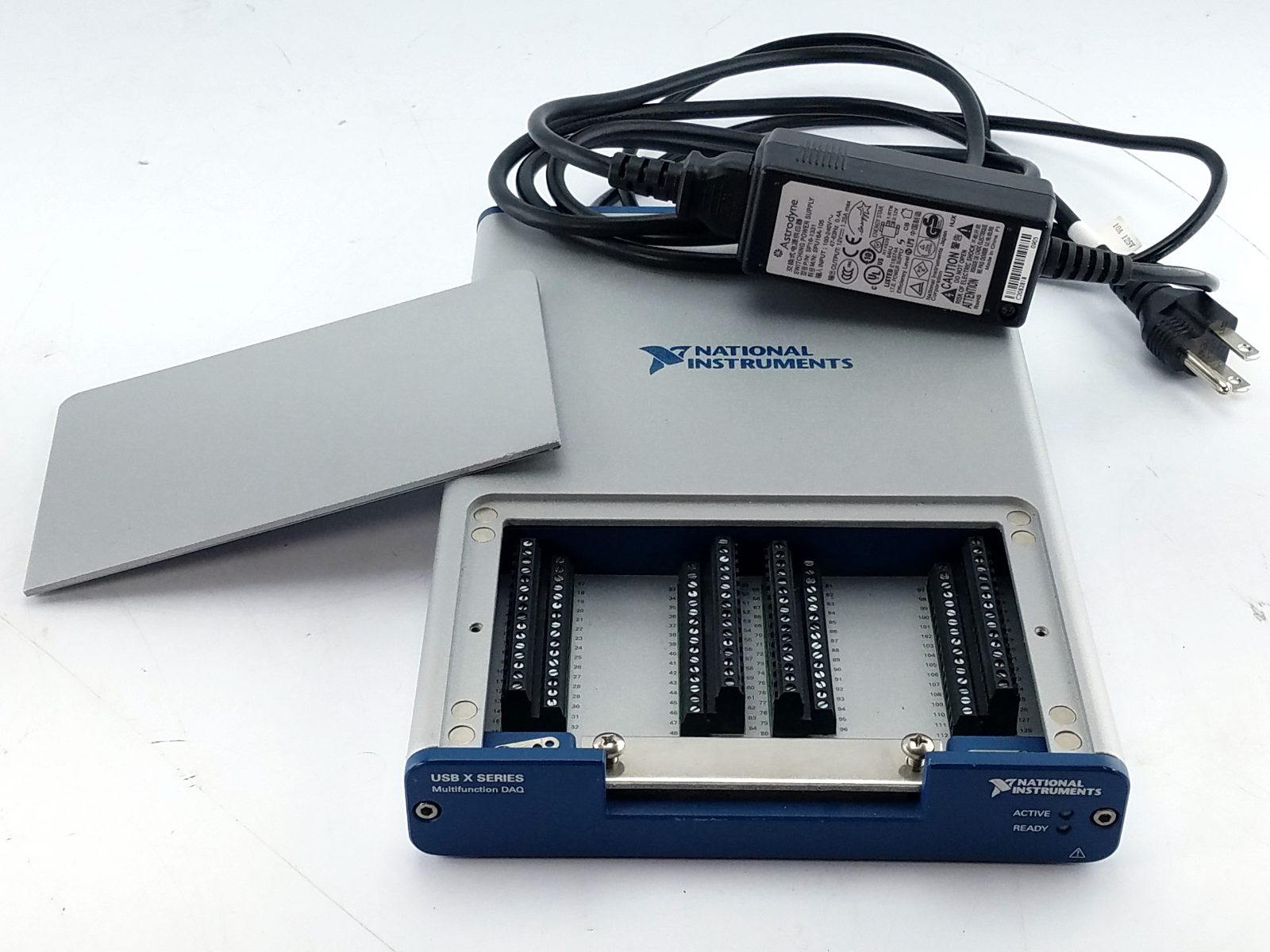 I o devices. National instruments USB-6001. National instruments кабель для PCI-6343. Измерительные приборы USB. USB-ni 1.