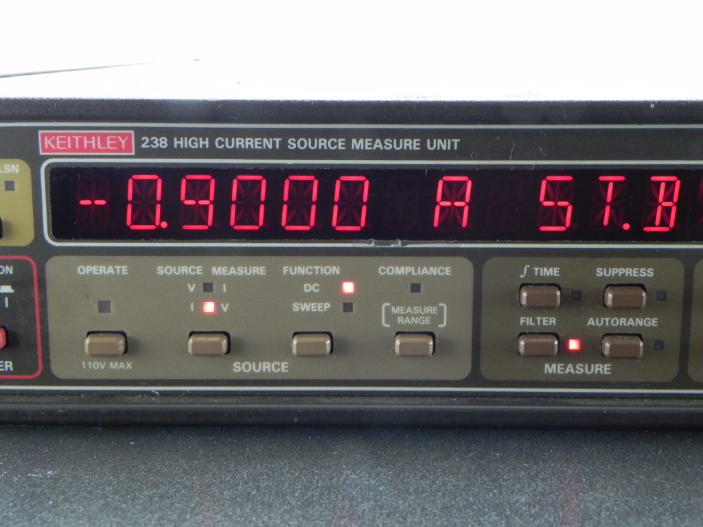 Keithley 238 (3)