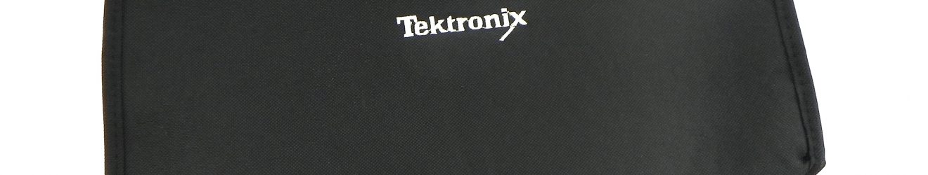 Tektronix 016-2030-00 Test Accessory Bag, Tektronix MDO4000B, DPO3000 & DPO/MSO4000 Series Oscilloscopes