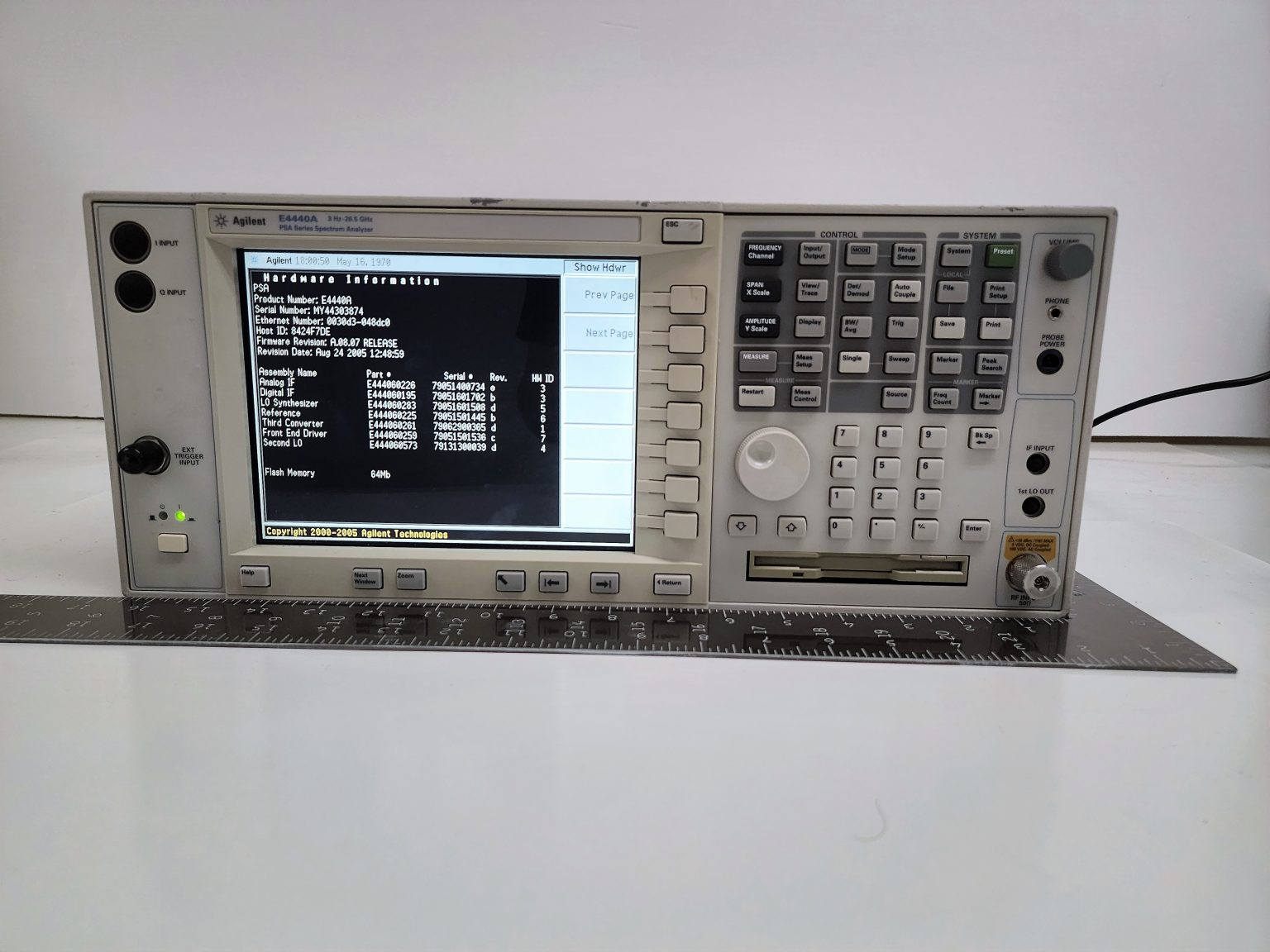 HP/Agilent E4440A PSA Series Spectrum Analyzer, 3 Hz 26.5 GHz w