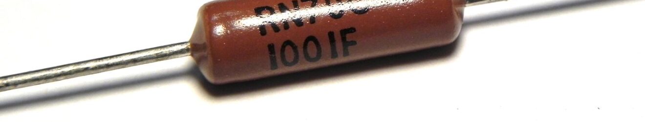 Vishay RN70C1001F Lot of 130, Metal Film Resistors – Through Hole 1/2watt 1Kohms 1%
