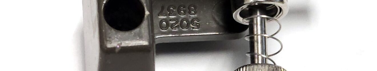 Keysight 5020-8937 Lock Foot, Upper Right