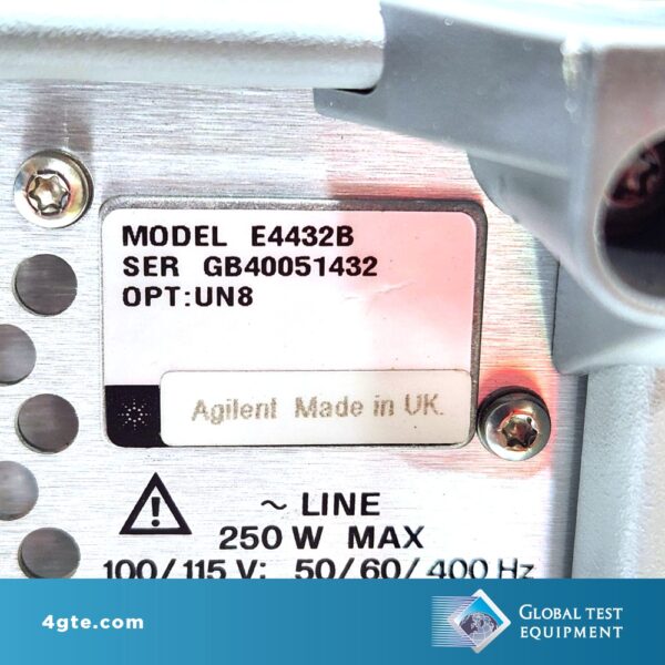 Keysight E4432B-UN8 ESG-D Series Digital RF Signal Generator, 3 GHz