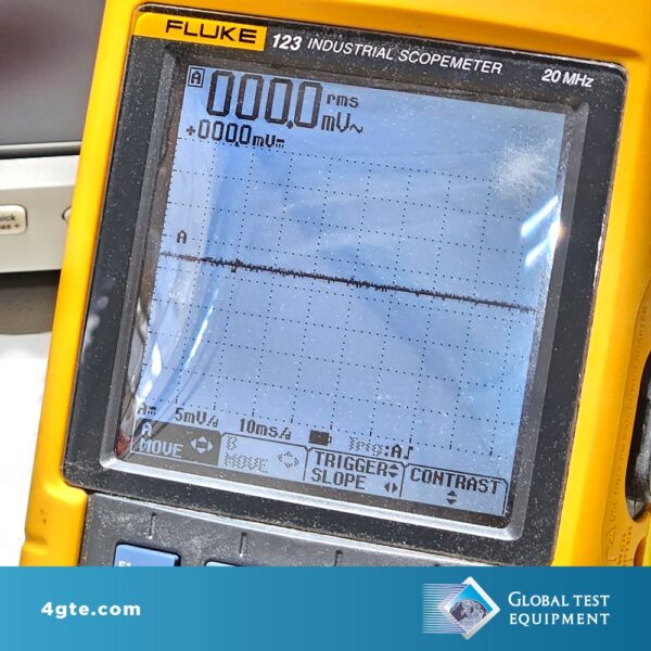 Fluke 123 Industrial ScopeMeter, 20 MHz. Includes case and accessories. Batteries replaced 12/2024