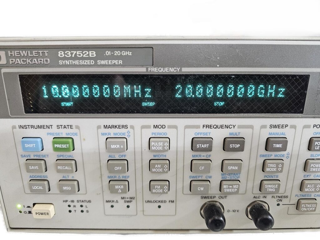 83752B close